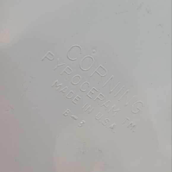 Rare 1960's Corning Ware Blue Cornflower Casserole Skillet & White Lid - Picture 5 of 5